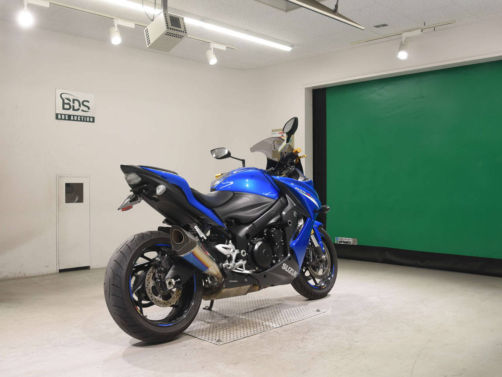 Suzuki GSX-S1000F 049278