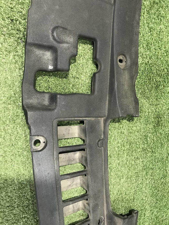 Кожух замка капота Toyota Camry 7 XV50 (2014-2018)