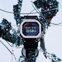 Часы Casio GM-5600RW-1
