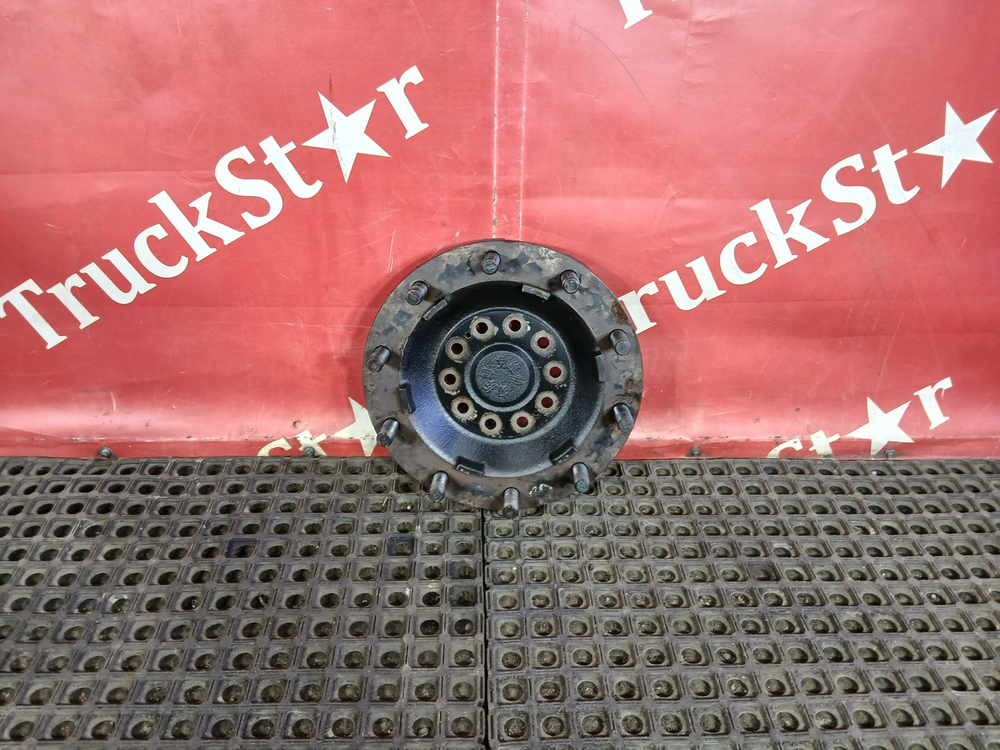 Фланец ступицы передней