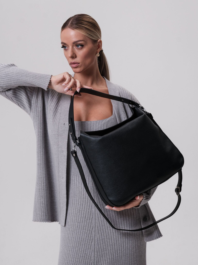 Сумка кожаная на плечо черная