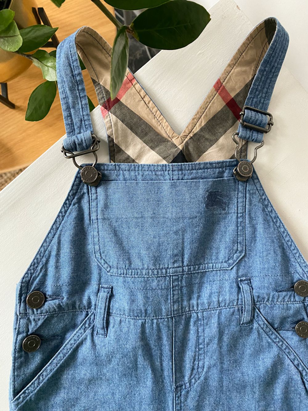 Джинсовый комбинезон Burberry, 86