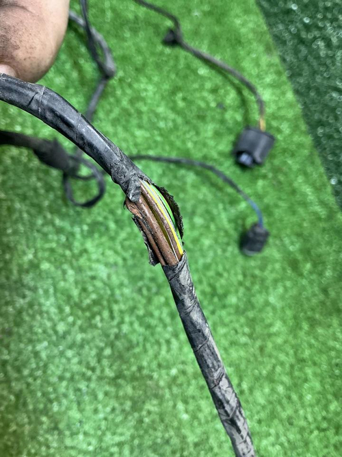 Проводка переднего бампера BMW X3 F25 (2010-2017)