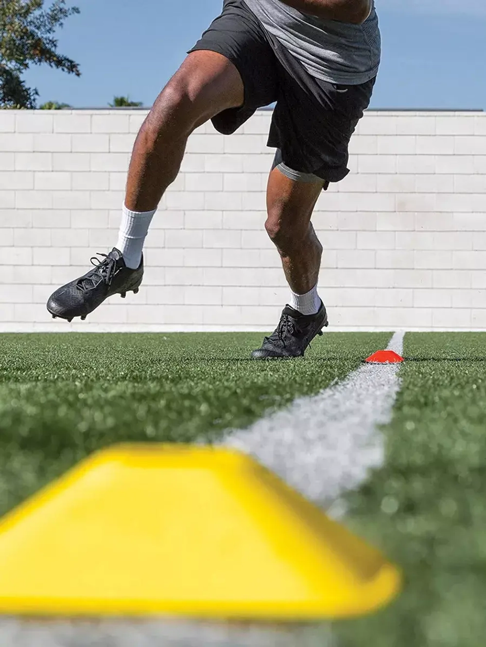 Фишки для детей футбола конусы мини