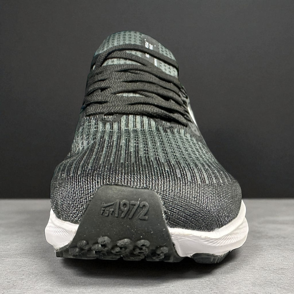 Nike Air Zoom Pegasus 39 • Black White