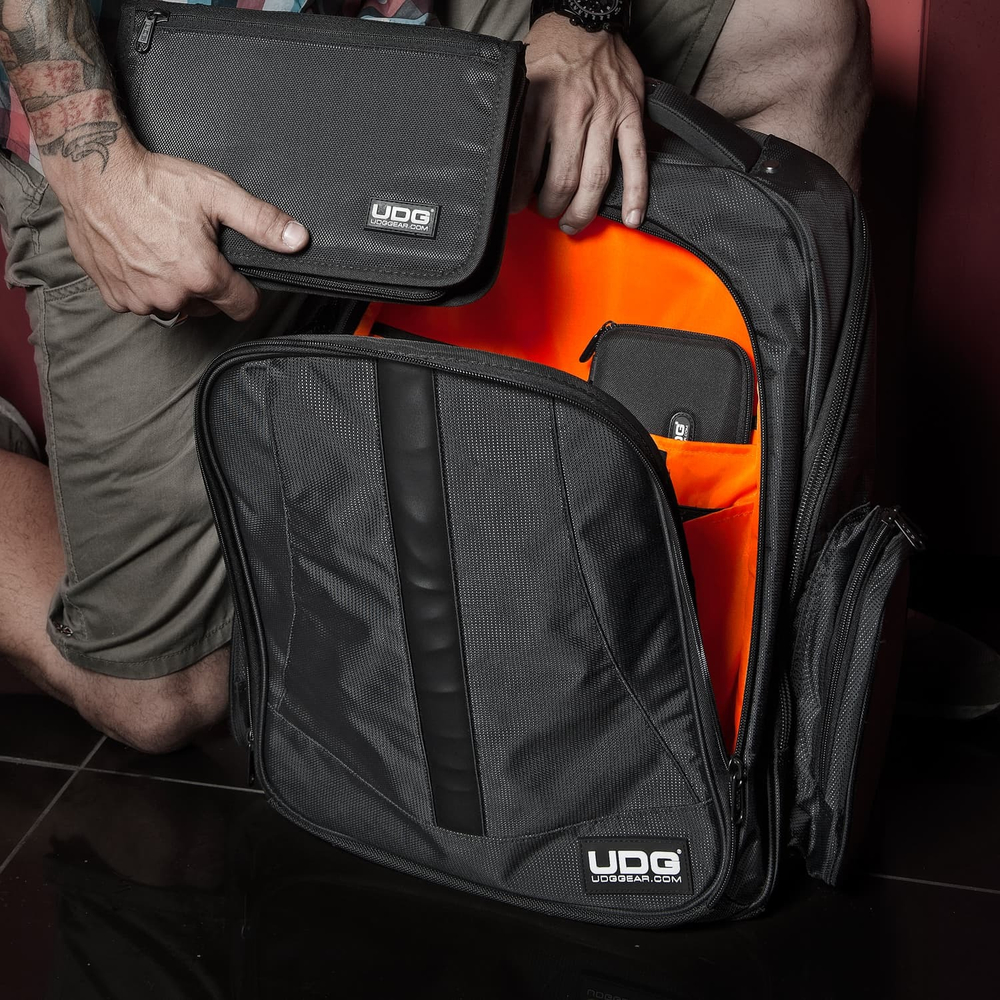 Рюкзак UDG Ultimate Backpack Black Orange Inside