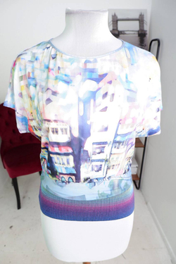 Блузка для стильного акцента, визуально на 46/48 размер