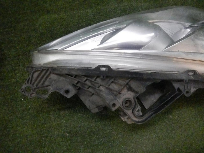 Фара правая Peugeot 508 1 (2011-2014) ксенон