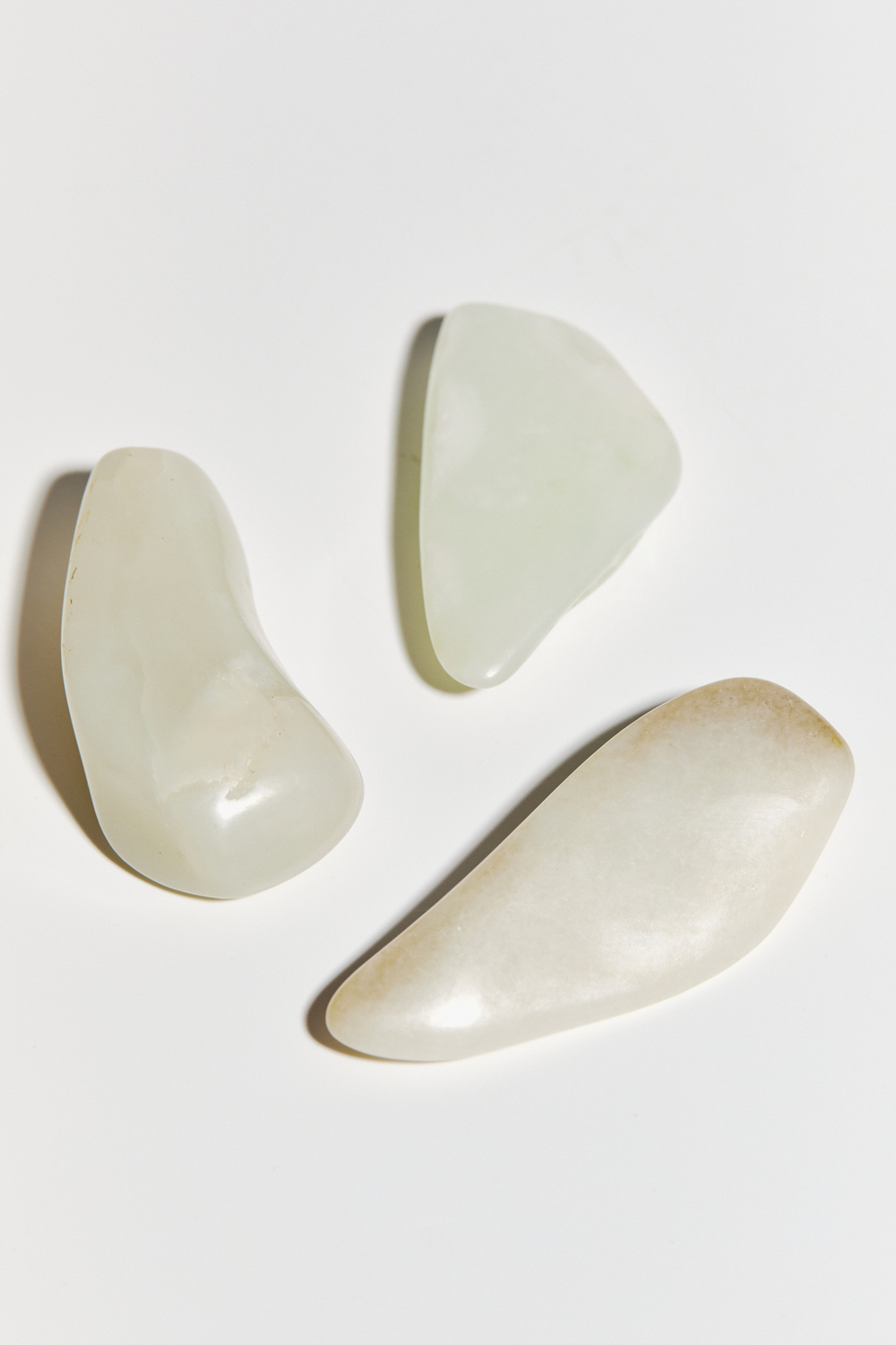 Нефрит галька