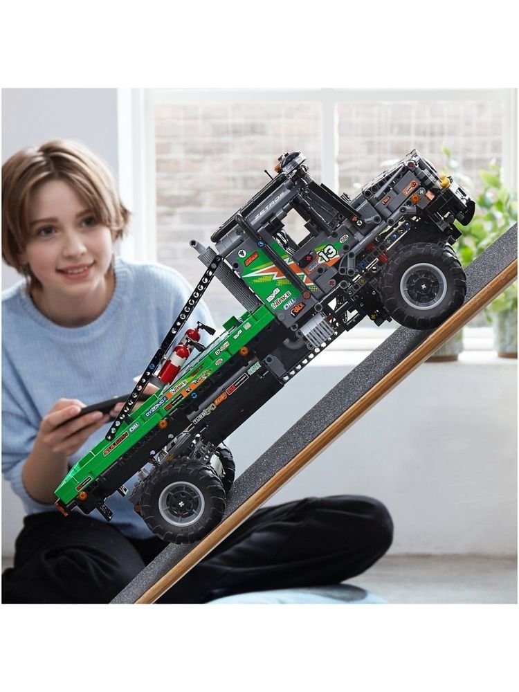 Конструктор LEGO Technic 42129 Полноприводный грузовик-внедорожник Mercedes-Benz Zetros