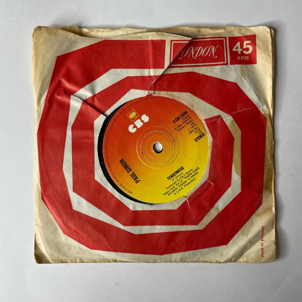 Винтажная виниловая пластинка 7 дюймов (маленькая пластинка) Paul Simon / Phoebe Snow And The Jessy Dixon Singers Gone At Last (UK 1975)