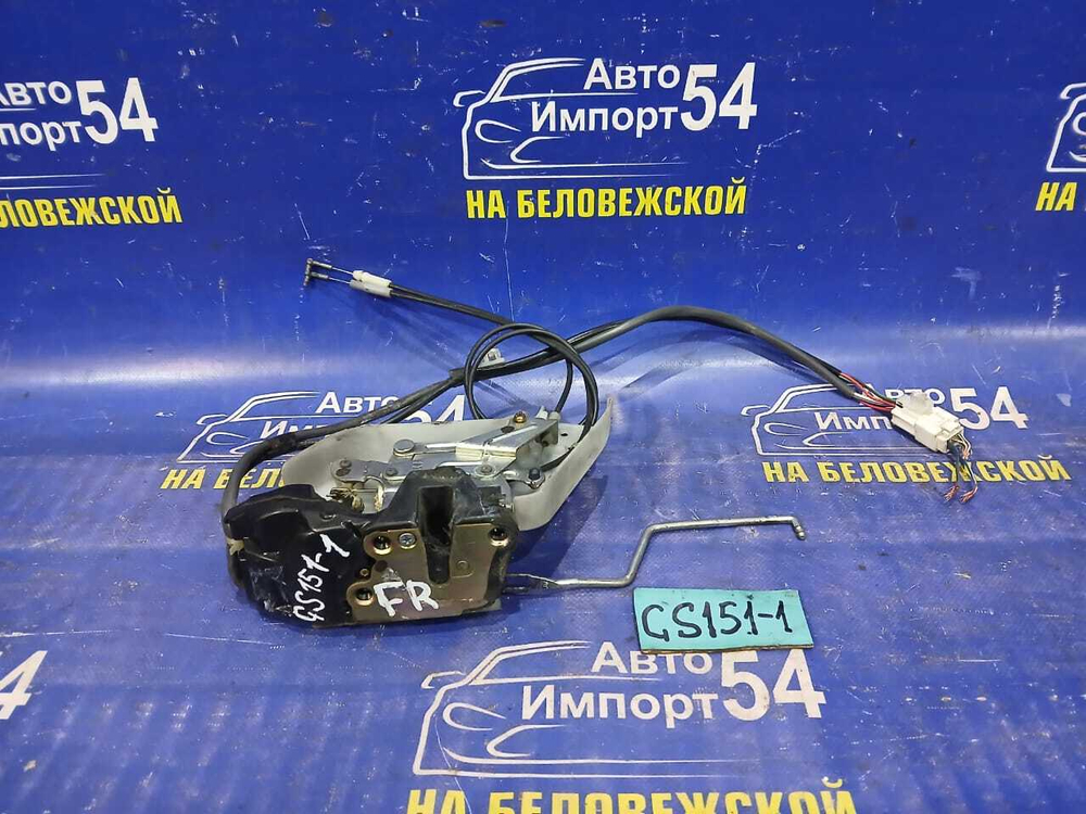 Замок двери передней правой TOYOTA CROWN 1997