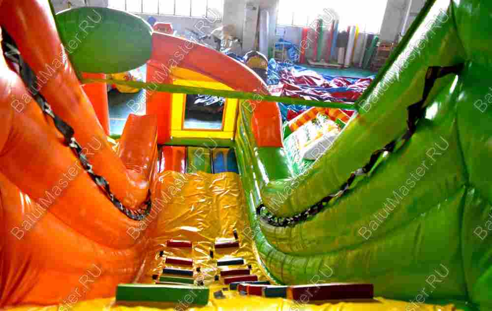 Коммерческий надувной батут "Непроходимые джунгли" 7.5*5*6 м