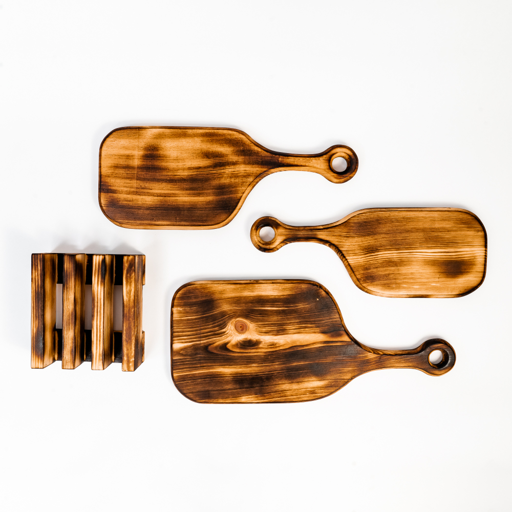 Деревянные разделочные доски 3 шт. из сибирского кедра на подставке RDN12