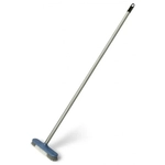 Щетка-скраббер для чистки пола Фанго с черенком синяя