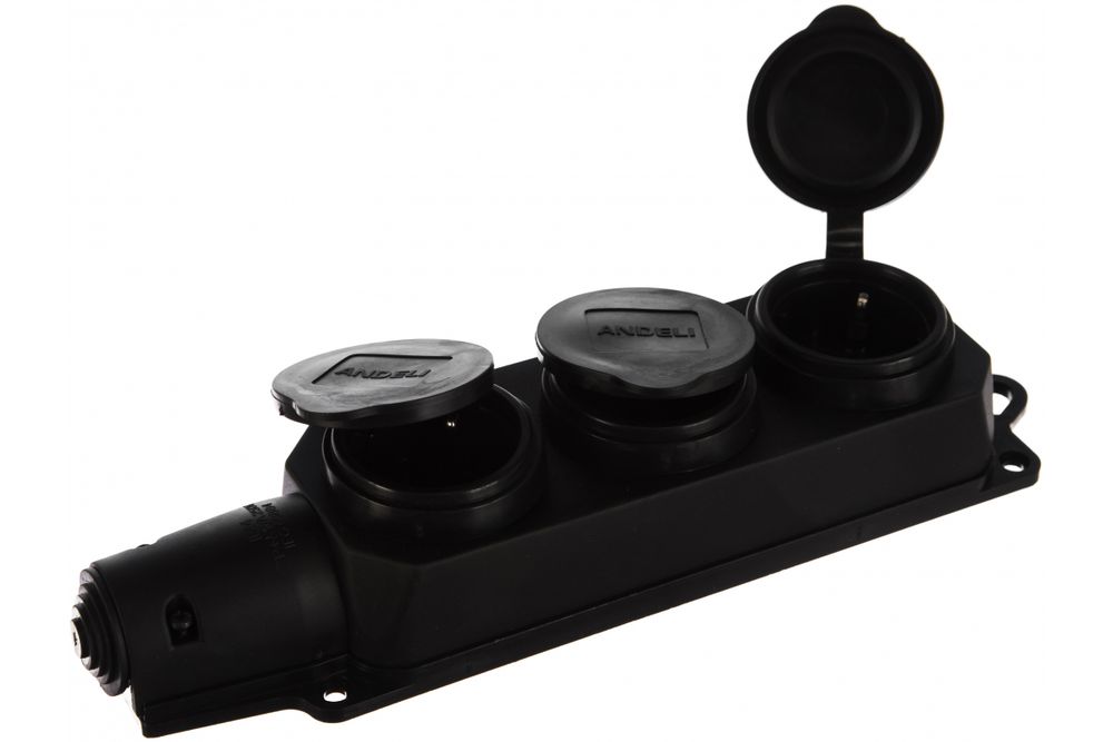 Розетка  3-местная прямая каучук 16А 220В IP44