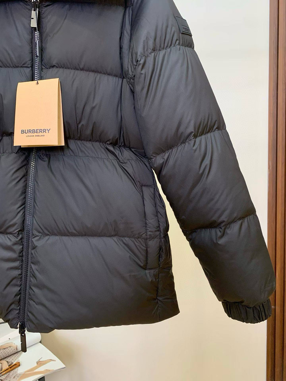 Пуховик Burberry