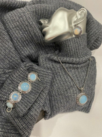 Комплект бижутерии. "Лунный камень" - подвеска, серьги и браслет в форме круга