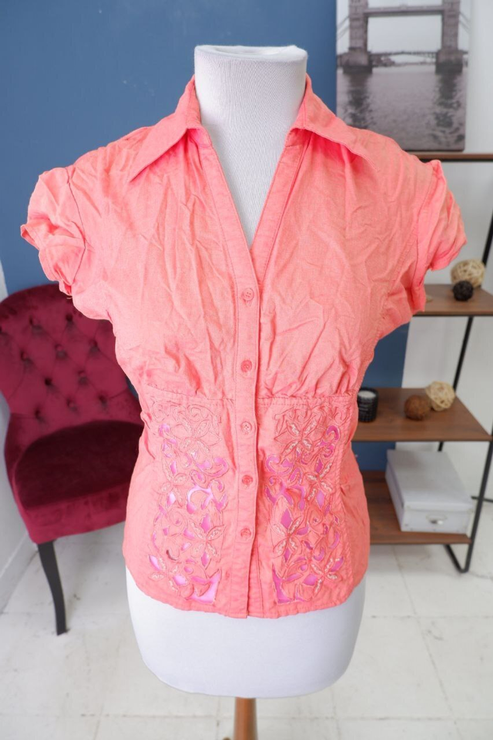 Блузка с вышивкой 46 размер