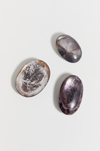 Лепидолит с бархатным сиянием