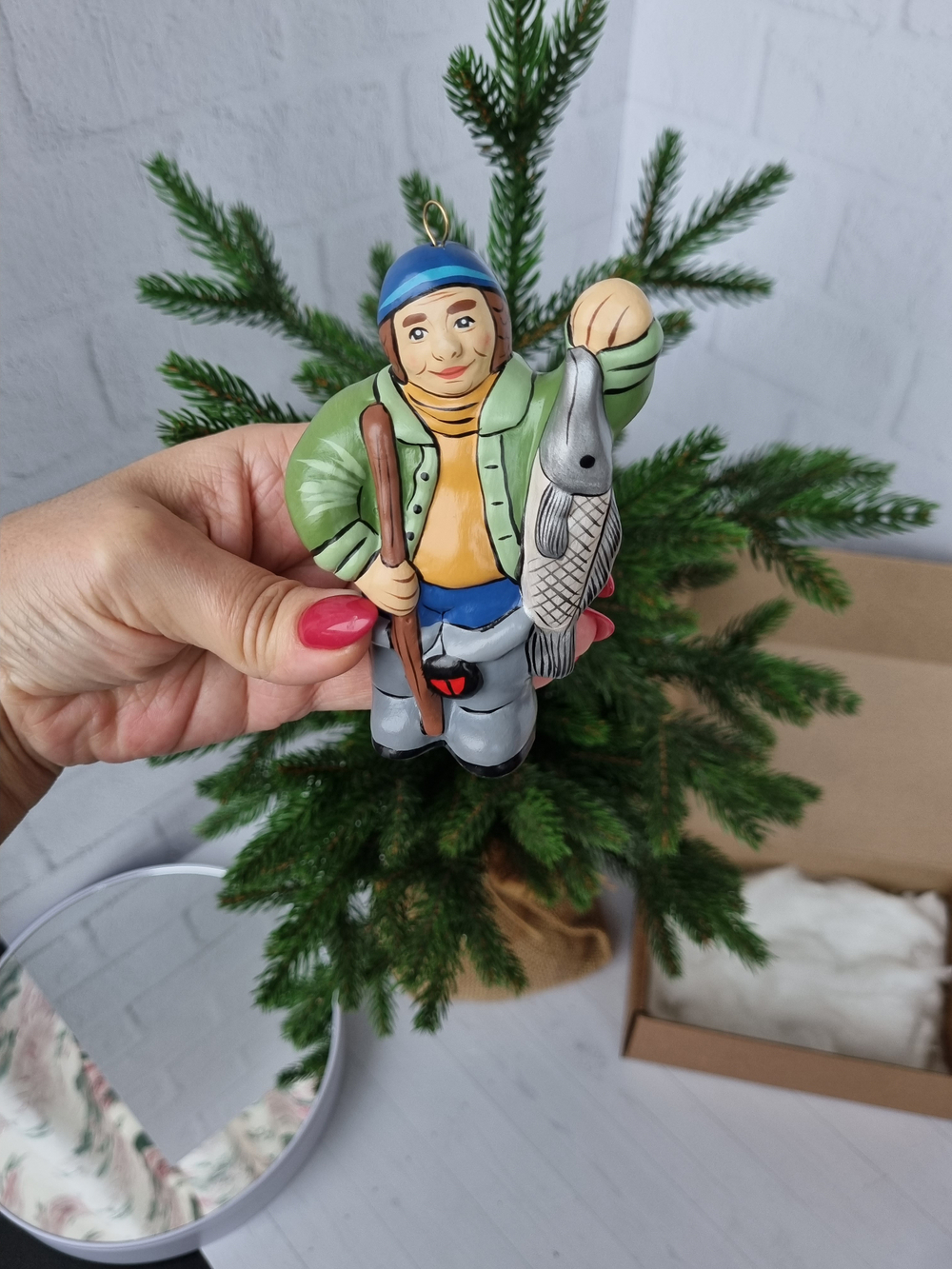 Набор игиушек "Машинка УАЗ и Рыбак"