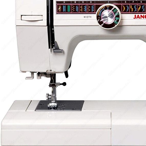 Швейная машина Janome 380