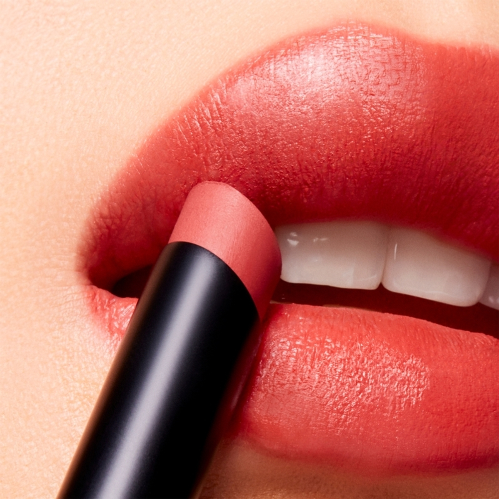 MAC Cosmetics Powder Kiss Velvet Blur Slim Stick - Матовая увлажняющая помада, 2 g
