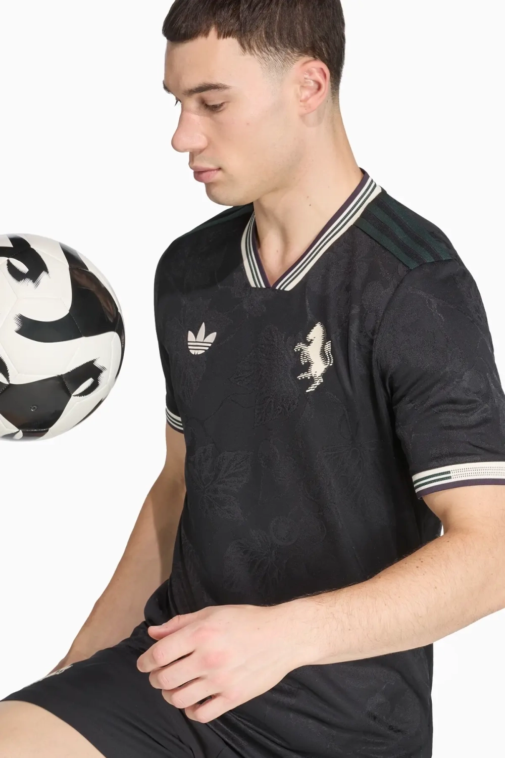 Футболка adidas Juventus FC 25/26 3rd Authentic - черный
