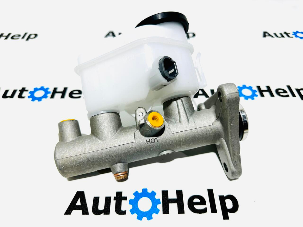 Главный тормозной цилиндр 47201-12680, 47201-33030 Toyota 3 болта