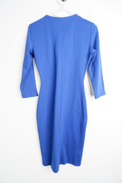 Платье Анна Чапман приталенное, визуально на 42 размер