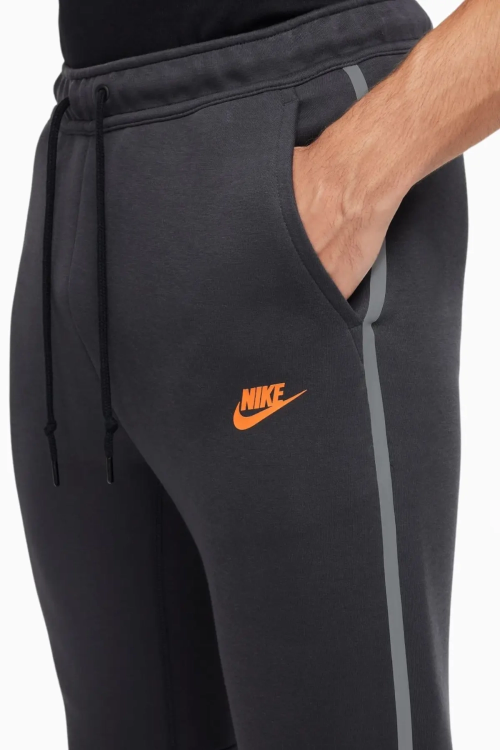 Штаны Nike Sportswear Tech Fleece - серый