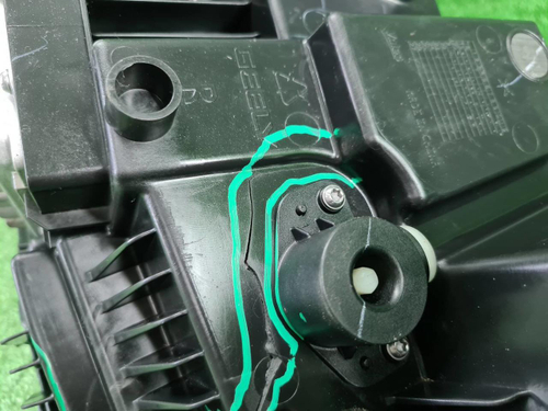 Битая Фара правая Geely Tugella (2019-н.в.) LED