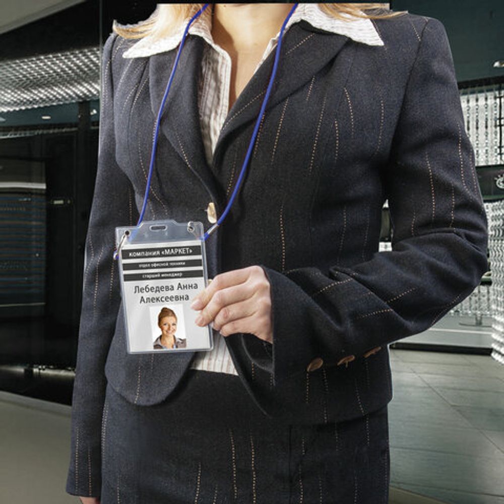 Бейдж-карман вертикальный БОЛЬШОЙ (120х90 мм), без держателя, BRAUBERG, 235696