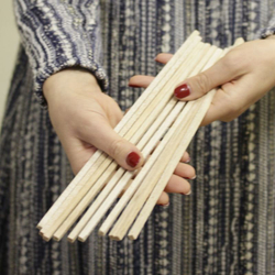 Дощечки палочки для моделирования Бальза 5 * 5 * 300 мм, толщина 5 мм (10 штук) / Бальса для моделирования