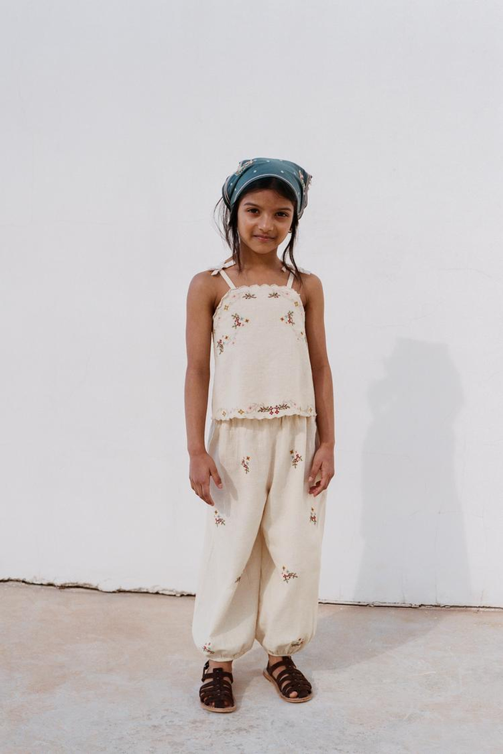 ZARA ТОП ИЗ ХЛОПКА И ЛЬНА С ВЫШИВКОЙ КРЕСТОМ, ПЕСОЧНЫЙ