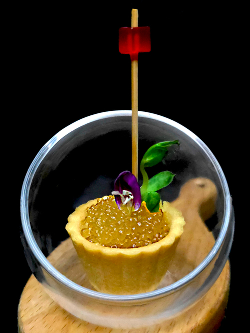 Тарталетка с щучьей икрой