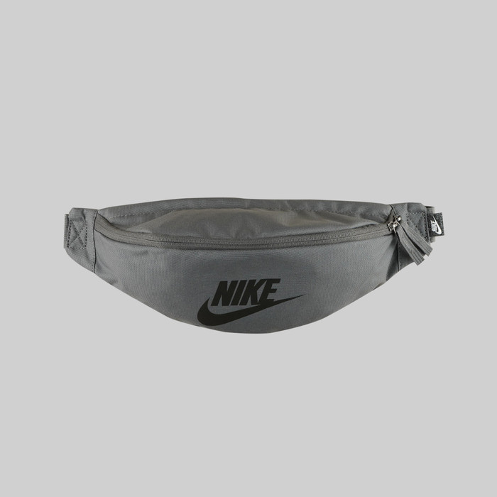 Сумка поясная Nike Heritage Waistpack артикул:DB0490-068 - купить в магазине Дайс