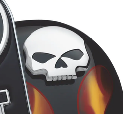 61100125A КРЫШКА ТОПЛИВНОГО БАКА, МЕТАЛЛИЧЕСКАЯ,  В ФОРМЕ ЧЕРЕПА С ХРОМИРОВАННЫМ ПОКРЫТИЕМ.