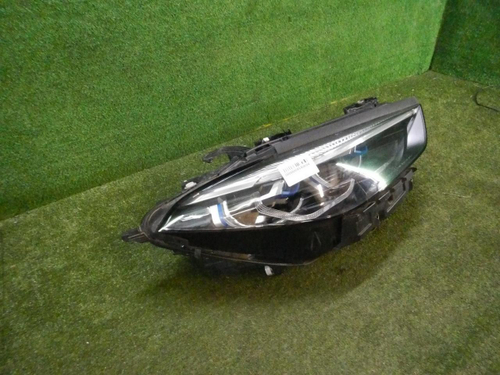 Фара правая BMW 8er G14 G15 G16 (2018-2022) Laser