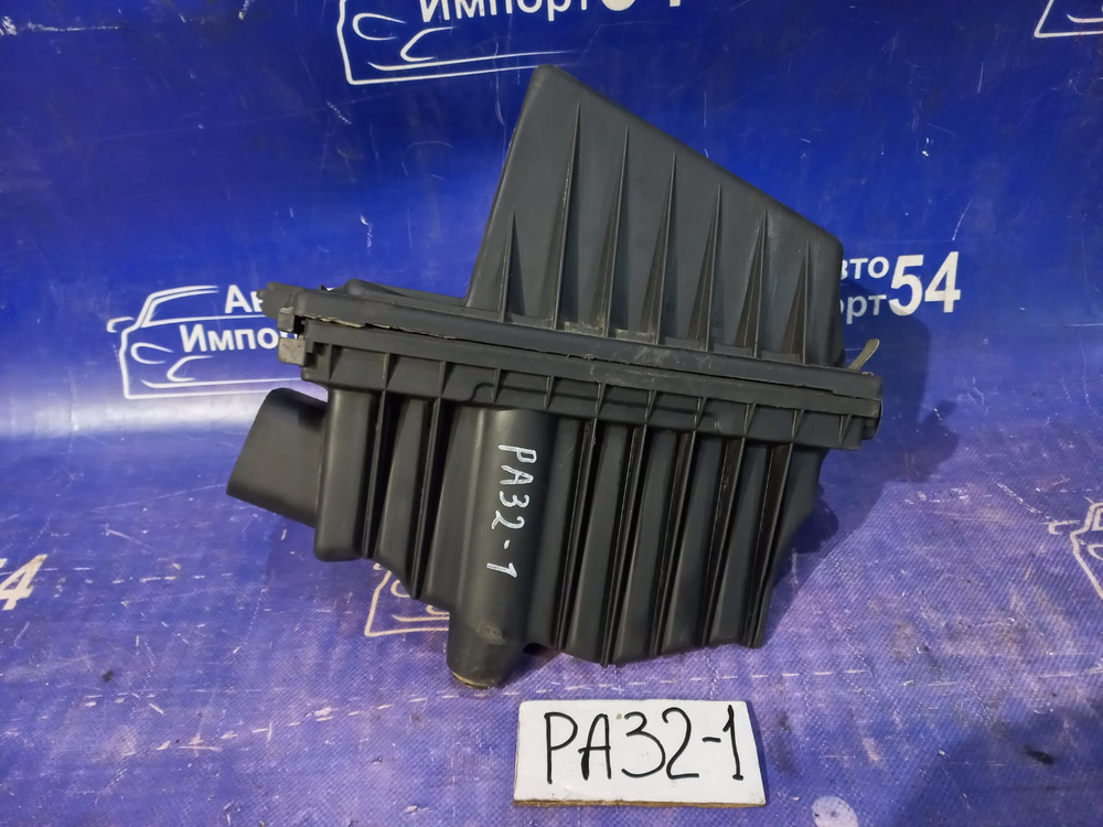 Корпус воздушного фильтра NISSAN CEFIRO 1997