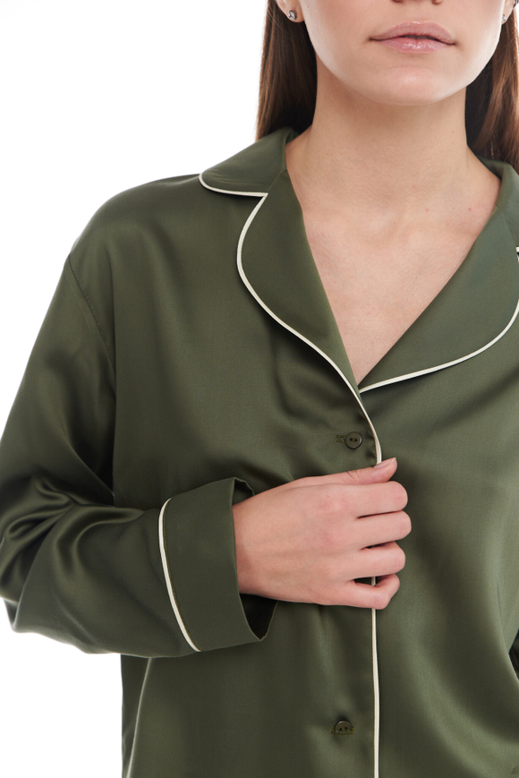 Блуза из тенселя с кантом олива