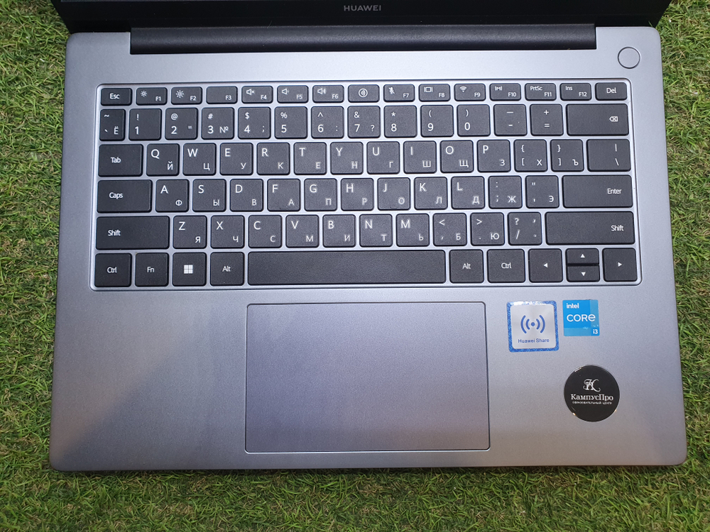 Ноутбук Huawei i3-12/8Gb/FHD/MateBook D 14 MDF-X 53013rhl