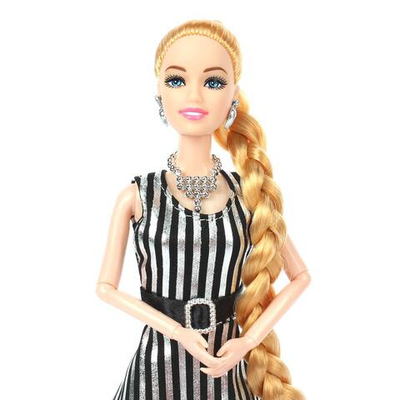 Кукла тип Модель на шарнирах с акессуарами, коробка C1383