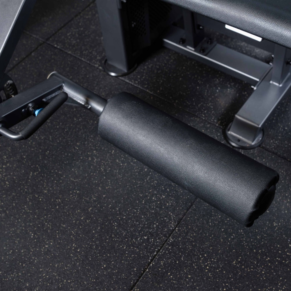 U3002D Разгибание ног сидя. Стек 109 кг