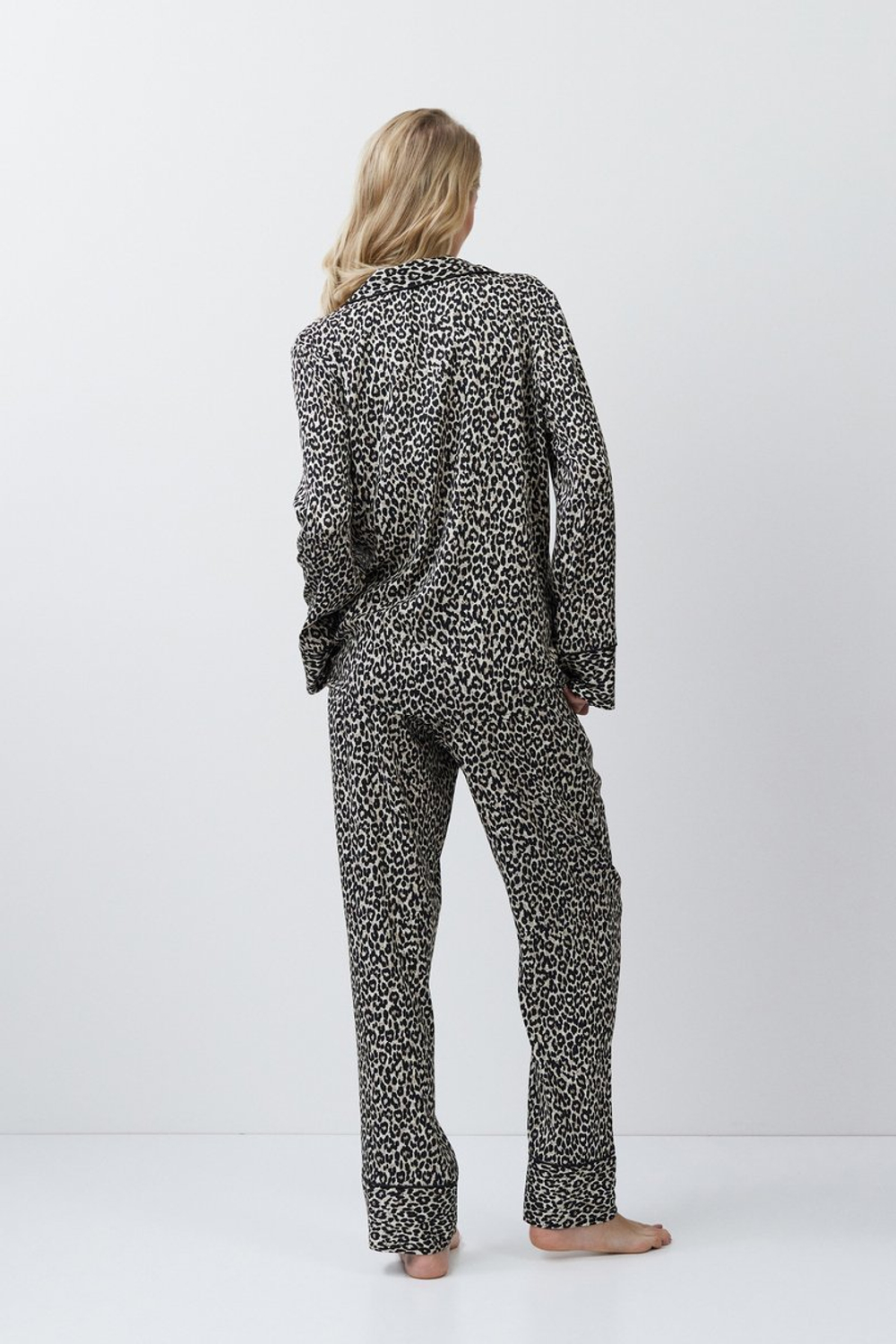 LEONA Пижама женская со штанами