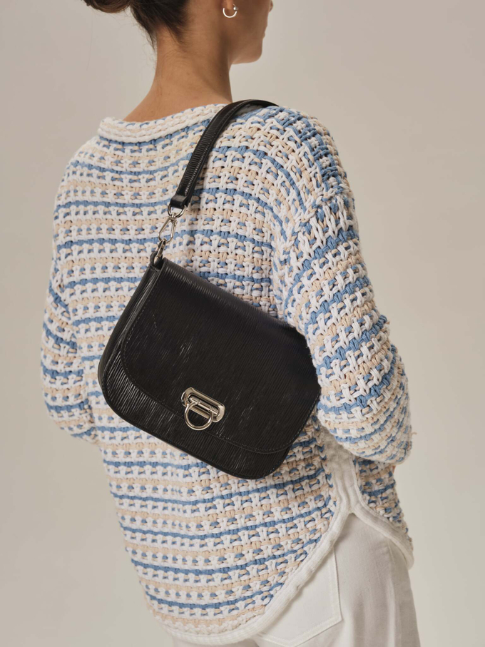 Сумка кожаная кросс-боди черная