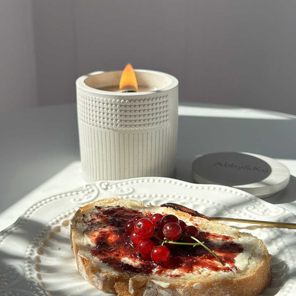 Свеча Abby&Ko "Хрустящий тост с маслом"