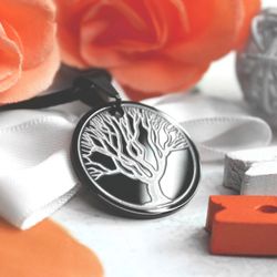 Кулон чёрный из титана с гравировкой на заказ