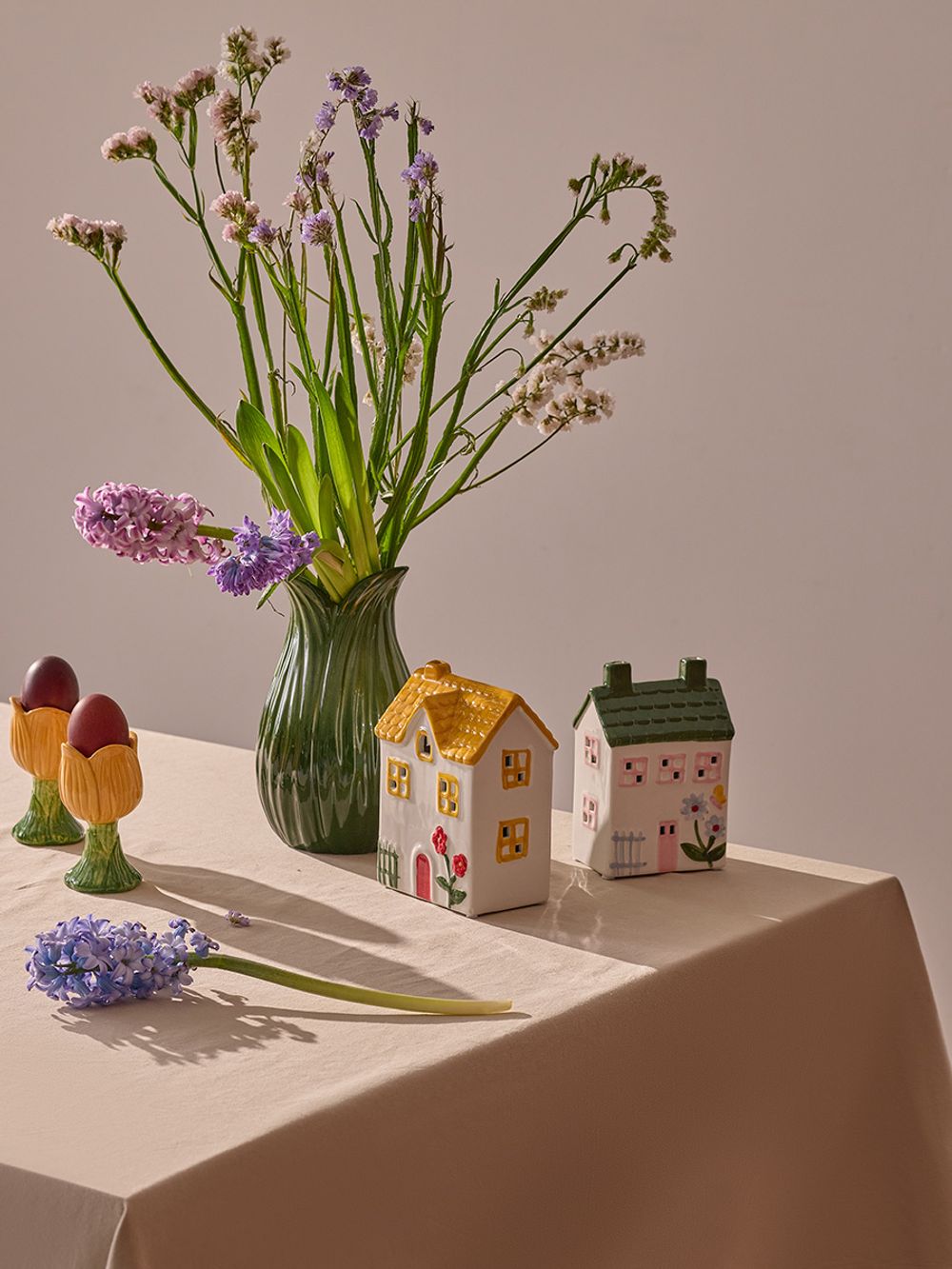 Ваза Petal зеленого цвета из коллекции Blossom, 22 см
