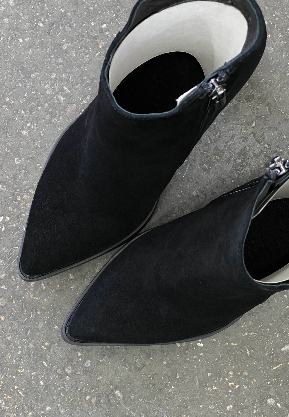 Ботильоны // Black // Suede